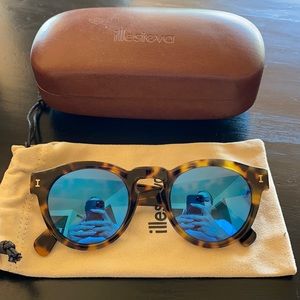 Illesteva Leonard Sunglasses  Tortoise/Blue Mirror